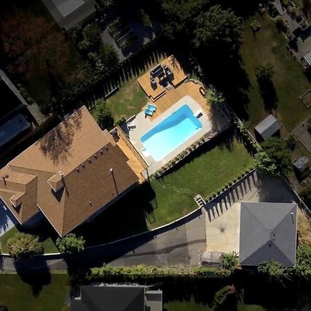 Luxurious 5 Bedroom House With Pool & Sauna 웨스트 켈로나 외부 사진
