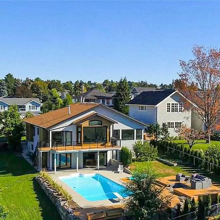 Luxurious 5 Bedroom House With Pool & Sauna 웨스트 켈로나 외부 사진