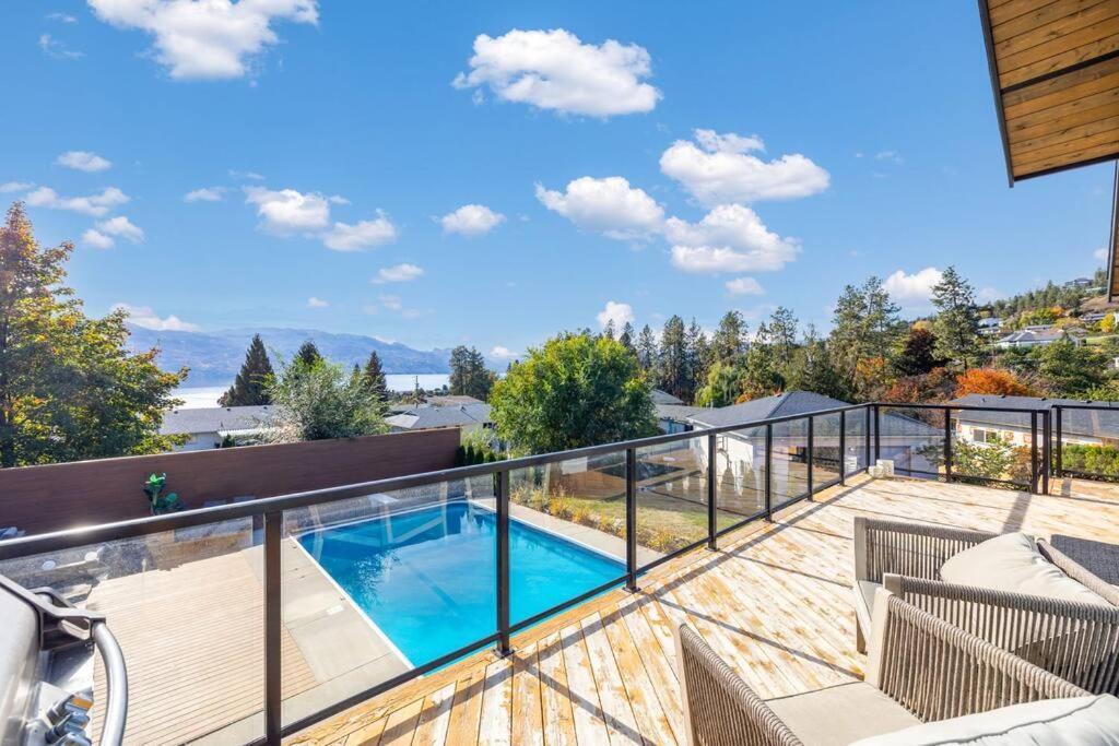 Luxurious 5 Bedroom House With Pool & Sauna 웨스트 켈로나 외부 사진