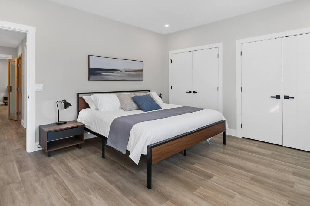 Luxurious 5 Bedroom House With Pool & Sauna 웨스트 켈로나 외부 사진
