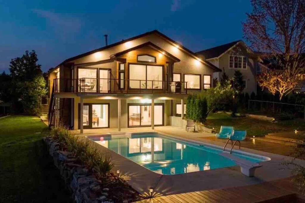 Luxurious 5 Bedroom House With Pool & Sauna 웨스트 켈로나 외부 사진
