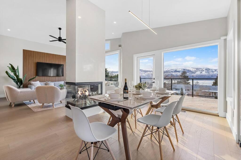 Luxurious 5 Bedroom House With Pool & Sauna 웨스트 켈로나 외부 사진